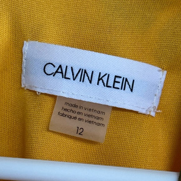 NWOT Calvin Klein Sleeveless Dress SZ 12 Yellow Floral Short Dress - Picture 3 of 3